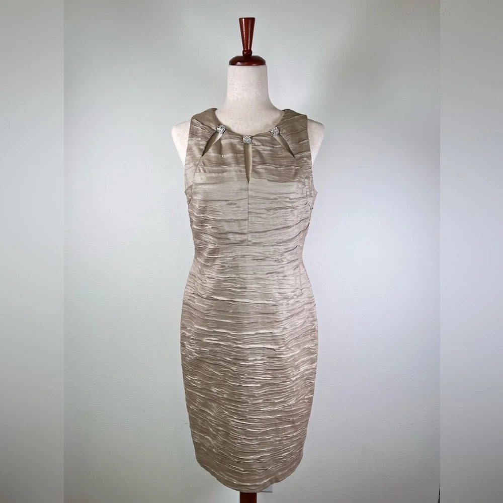 Eliza J‎ Sheath Bodycon Dress Size 10 Tan Jewel Neckline Sleeveless Cocktail
